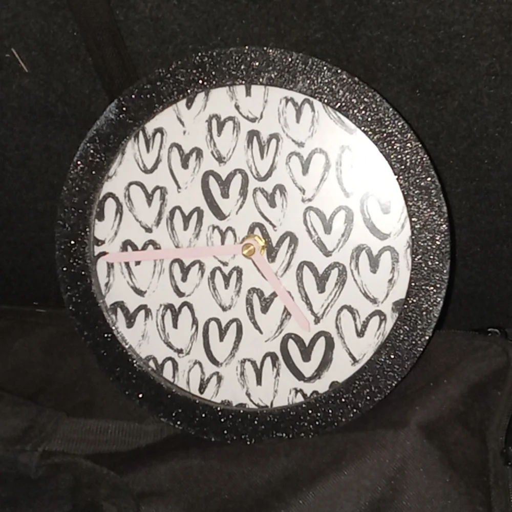 Clock - Picture 1 of 1